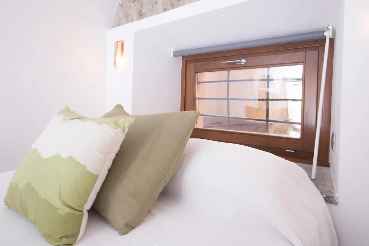 Spanish Steps Mini-Loft Rom 0*,  Italien